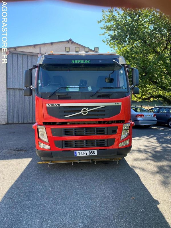 BALAYEUSE VOLVO ROUGE 6ROUES - ANNEE 2011- 298975KMS - Autočistilica: slika 2 BALAYEUSE VOLVO ROUGE 6ROUES - ANNEE 2011- 298975KMS - Autočistilica: slika 2