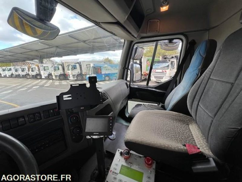 BENNE A ORDURES MENAGERES RENAULT - Kamion za smeće: slika 4 BENNE A ORDURES MENAGERES RENAULT - Kamion za smeće: slika 4