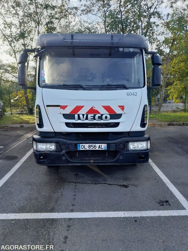 BOM 16T IVECO GNC NON ROULANT( 6042-66ICAM571X) - Kamion za smeće: slika 2 BOM 16T IVECO GNC NON ROULANT( 6042-66ICAM571X) - Kamion za smeće: slika 2