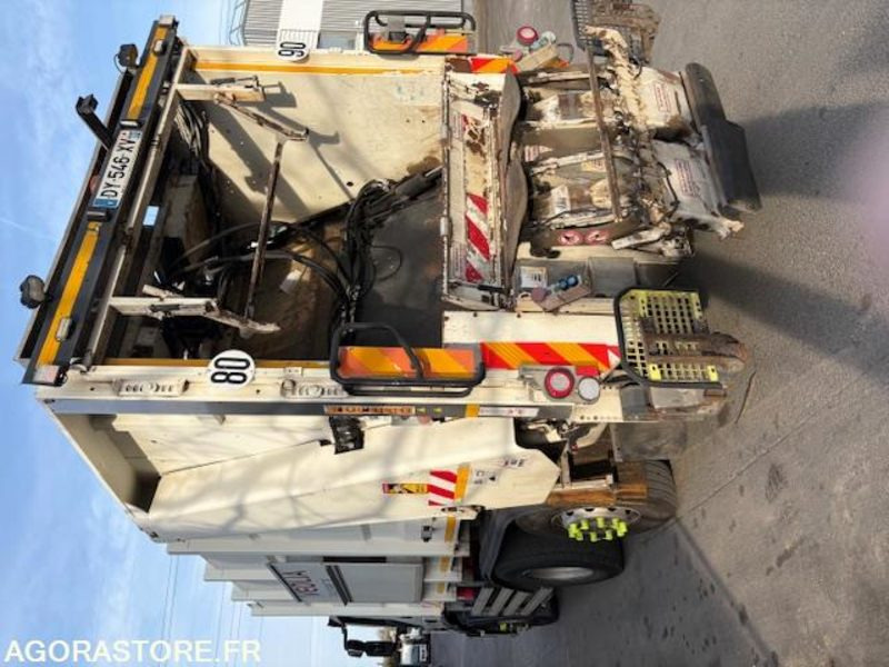 BOM 26T GNC IVECO - 2016 (6401- VPIDF -66ICAM571X) - Kamion za smeće: slika 3 BOM 26T GNC IVECO - 2016 (6401- VPIDF -66ICAM571X) - Kamion za smeće: slika 3