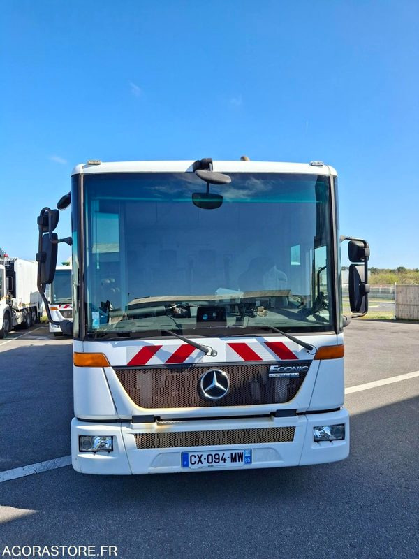 BOM Mercedes Econic 243135 kms 2013 - CX-094-MW - Kamion za smeće: slika 5 BOM Mercedes Econic 243135 kms 2013 - CX-094-MW - Kamion za smeće: slika 5