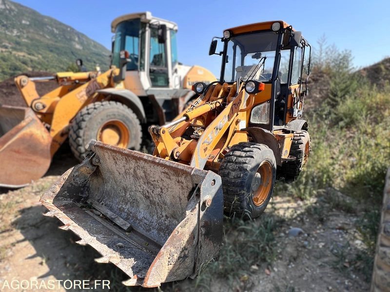 CHARGEUSE SUR PNEUS VENIERI 263B PLUS Année 2007 - 4860 heures - Utovarivač: slika 2 CHARGEUSE SUR PNEUS VENIERI 263B PLUS Année 2007 - 4860 heures - Utovarivač: slika 2