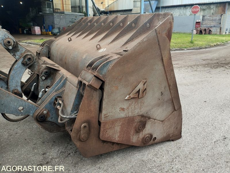 Utovarivač CHARGEUSE SUR PNEUS VOLVO L70D de 2000 n°17603 A REPARER: slika 17