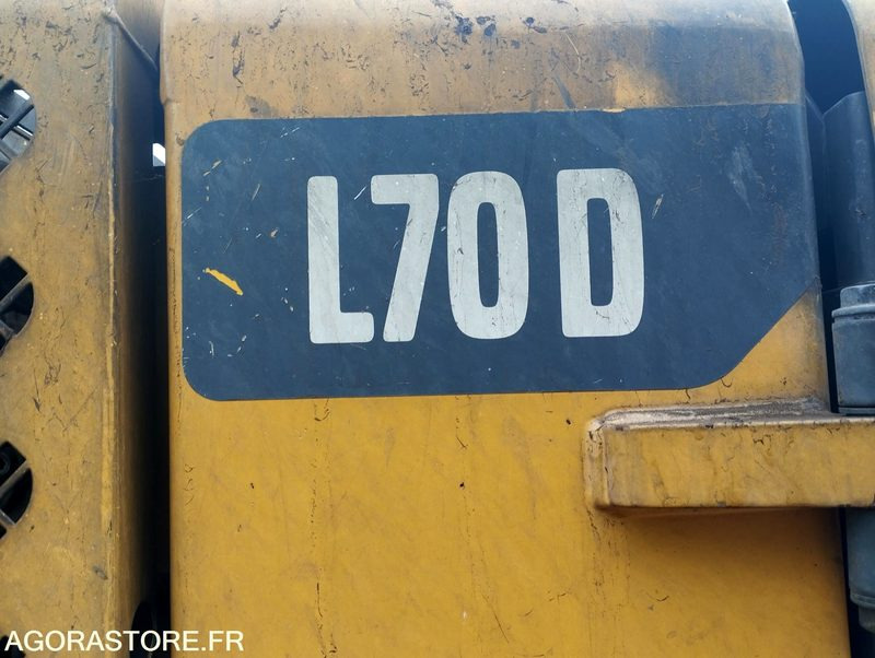 Utovarivač CHARGEUSE SUR PNEUS VOLVO L70D de 2000 n°17603 A REPARER: slika 12