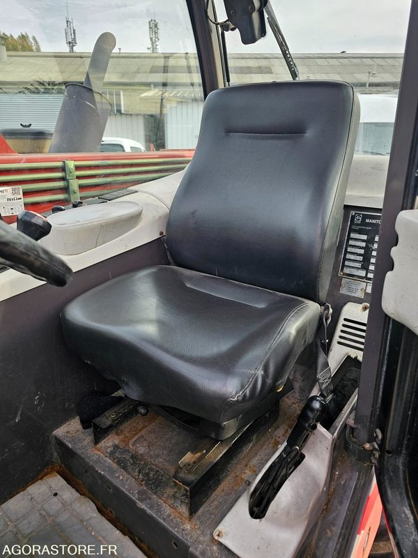 CHARIOT ELECATEUR MANITOU MT732 - 2004 - 5207H - Dizel viljuškar: slika 5 CHARIOT ELECATEUR MANITOU MT732 - 2004 - 5207H - Dizel viljuškar: slika 5