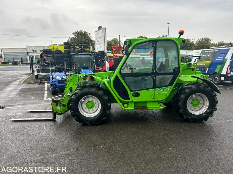 CHARIOT TELESCOPIQUE MERLO PANORAMIC P32.6 PLUS - 2013 / 2865 HEURES - Utovarivač: slika 2 CHARIOT TELESCOPIQUE MERLO PANORAMIC P32.6 PLUS - 2013 / 2865 HEURES - Utovarivač: slika 2