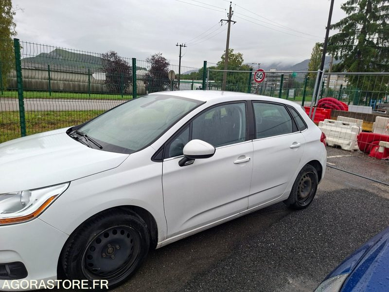 CITROEN C4 Entreprise VU 5p Berline HD- 2014 - 216471 KM - P0403314 - Automobil: slika 4 CITROEN C4 Entreprise VU 5p Berline HD- 2014 - 216471 KM - P0403314 - Automobil: slika 4