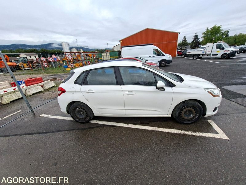 CITROEN C4 Entreprise VU 5p Berline HD- 2014 - 216471 KM - P0403314 - Automobil: slika 2 CITROEN C4 Entreprise VU 5p Berline HD- 2014 - 216471 KM - P0403314 - Automobil: slika 2