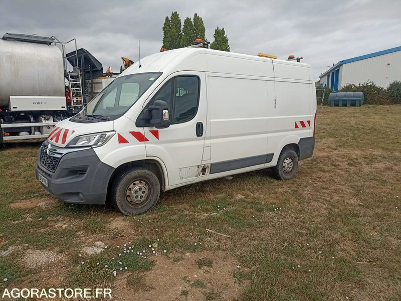 CITROEN JUMPER 2.2Hdi L2H2 130CV 245658kms 2015 - Furgon: slika 3 CITROEN JUMPER 2.2Hdi L2H2 130CV 245658kms 2015 - Furgon: slika 3