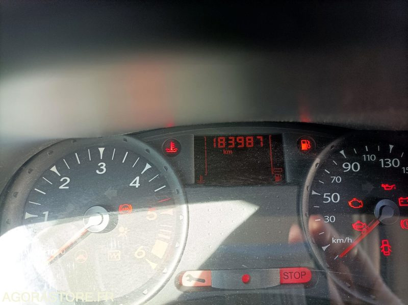 CLIO III 2010 2 places - Automobil: slika 5 CLIO III 2010 2 places - Automobil: slika 5