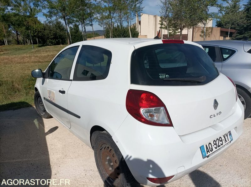 CLIO III 2010 2 places - Automobil: slika 1 CLIO III 2010 2 places - Automobil: slika 1