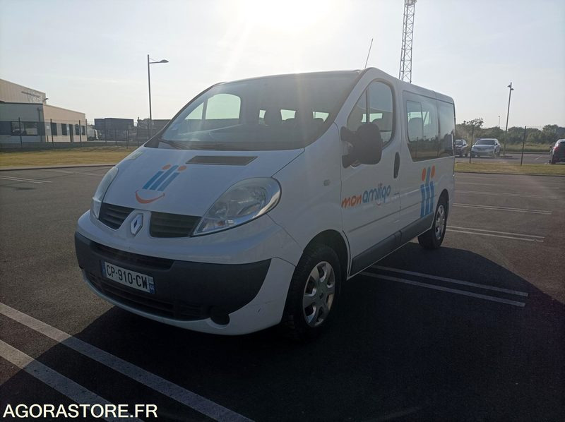 CP-910-CW - Roulant - RENAULT TRAFIC - VP - 9 Places - 308 000 Kms - Minibus, Putnički kombi: slika 1 CP-910-CW - Roulant - RENAULT TRAFIC - VP - 9 Places - 308 000 Kms - Minibus, Putnički kombi: slika 1