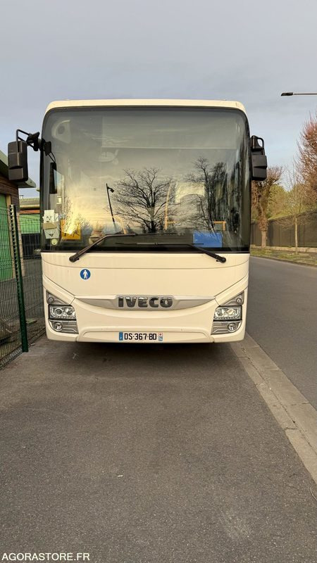 Car IVECO CROSSWAY EURO 6 2015 103 000 km CT OK - Školski autobus: slika 1 Car IVECO CROSSWAY EURO 6 2015 103 000 km CT OK - Školski autobus: slika 1