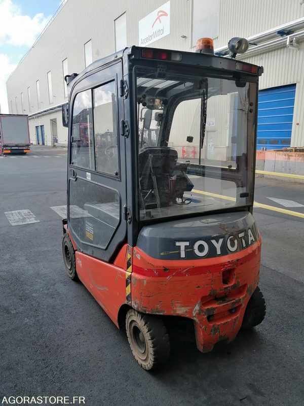 Chariot Toyota 8FBMT35 - 2015 (5210) - Električni viljuškar: slika 3 Chariot Toyota 8FBMT35 - 2015 (5210) - Električni viljuškar: slika 3