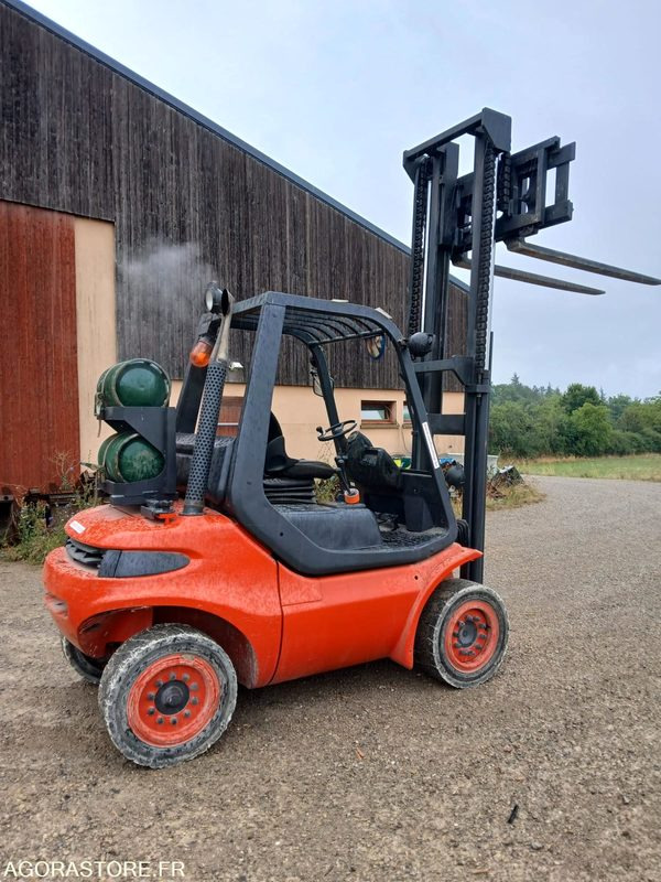 Chariot élévateur Fenwick Linde H35T 3.5T - Gasni viljuškar: slika 1 Chariot élévateur Fenwick Linde H35T 3.5T - Gasni viljuškar: slika 1