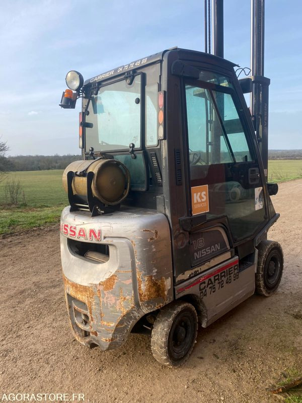 Chariot élévateur GAZ NISSAN 1.8T - Gasni viljuškar: slika 4 Chariot élévateur GAZ NISSAN 1.8T - Gasni viljuškar: slika 4