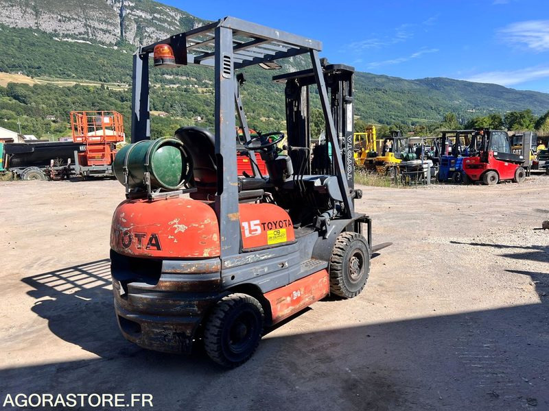 Chariot élévateur à gaz Toyota FG15 4,3m - 1,5T - Année 1994 - 10770 heures - Gasni viljuškar: slika 3 Chariot élévateur à gaz Toyota FG15 4,3m - 1,5T - Année 1994 - 10770 heures - Gasni viljuškar: slika 3