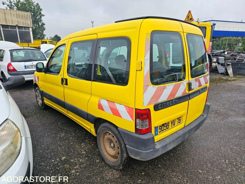 Citroën Berlingo - 2006 - 341249km - 9098YV76 - Automobil: slika 4 Citroën Berlingo - 2006 - 341249km - 9098YV76 - Automobil: slika 4