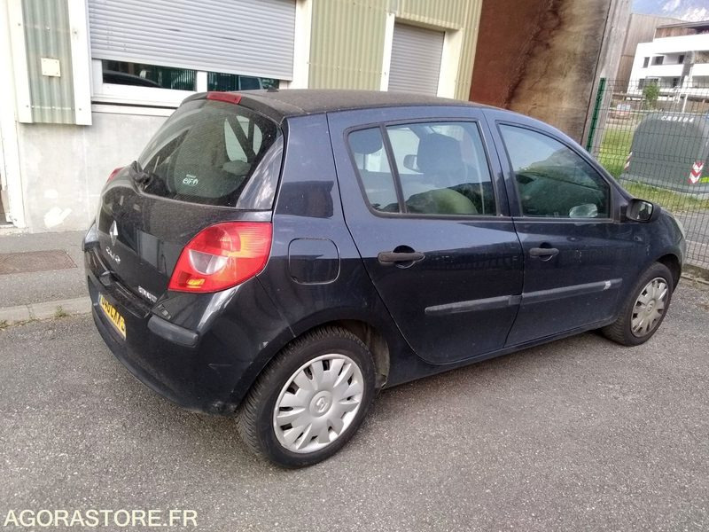 Clio 1.5dci 1er main du 10.07.2007 131100kms type MRE5222EF558 prévoir travaux - Automobil: slika 2 Clio 1.5dci 1er main du 10.07.2007 131100kms type MRE5222EF558 prévoir travaux - Automobil: slika 2