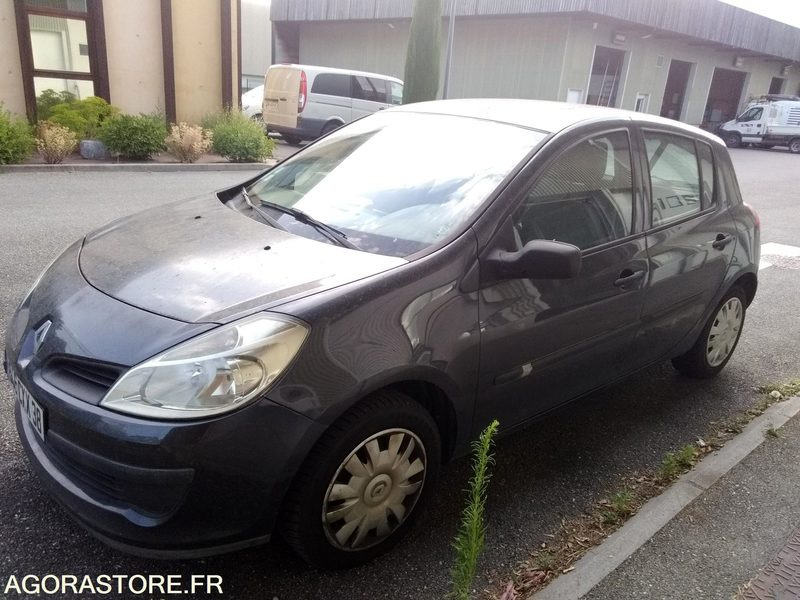 Clio 1.5dci 1er main du 10.07.2007 131100kms type MRE5222EF558 prévoir travaux - Automobil: slika 1 Clio 1.5dci 1er main du 10.07.2007 131100kms type MRE5222EF558 prévoir travaux - Automobil: slika 1