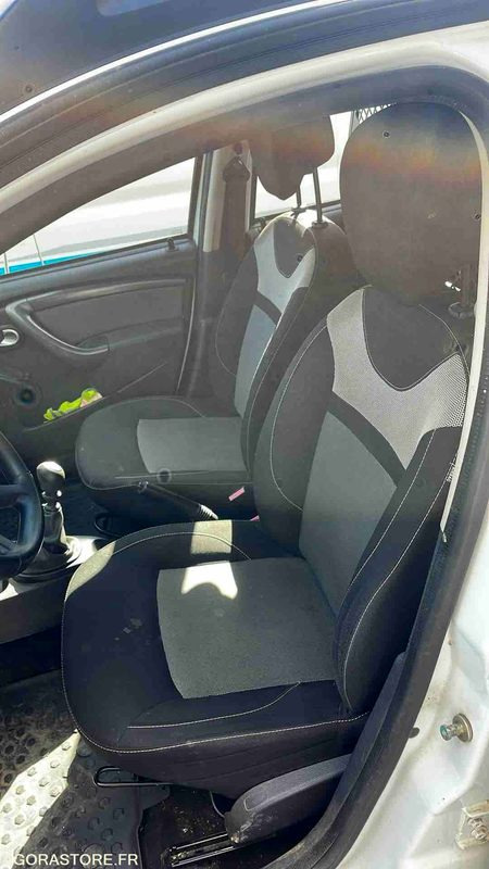 DACIA DUSTER - 2017 - 165790KM - EP996QE - SUVSUV: slika 5 DACIA DUSTER - 2017 - 165790KM - EP996QE - SUVSUV: slika 5