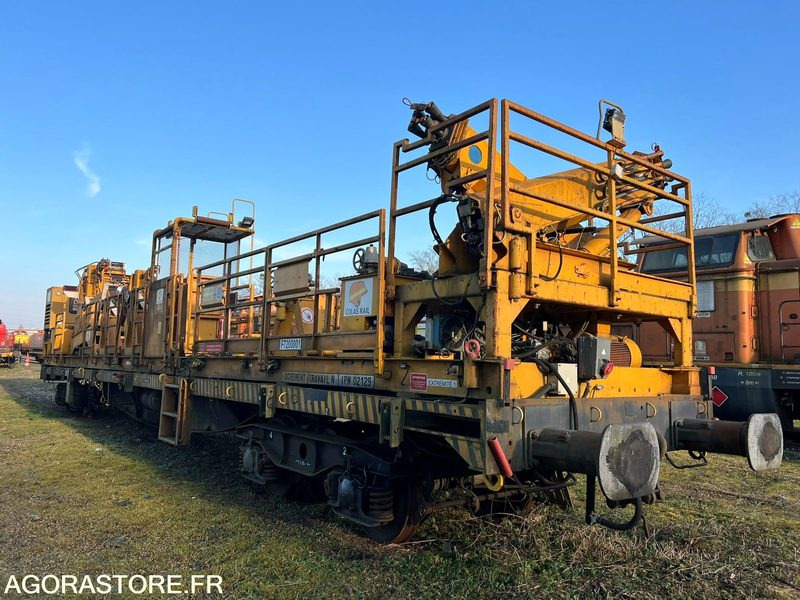 DEROULEUR A TENSION CONTROLEE - LANGUINIER - T2000 - 2002 - Građevinska oprema: slika 1 DEROULEUR A TENSION CONTROLEE - LANGUINIER - T2000 - 2002 - Građevinska oprema: slika 1