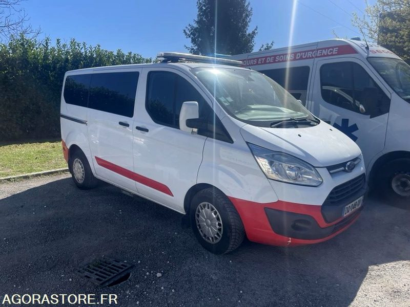 DQ-048-QV - Non Roulant - Pour pièces - FORD CUSTOM - VASP - 361 398 Kms - Vozilo hitne pomoći: slika 2 DQ-048-QV - Non Roulant - Pour pièces - FORD CUSTOM - VASP - 361 398 Kms - Vozilo hitne pomoći: slika 2