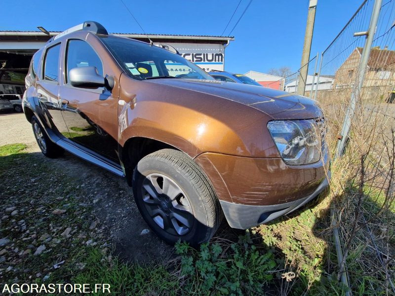 Dacia Duster - DQ448XB - 2015 - 143970km - SUVSUV: slika 2 Dacia Duster - DQ448XB - 2015 - 143970km - SUVSUV: slika 2