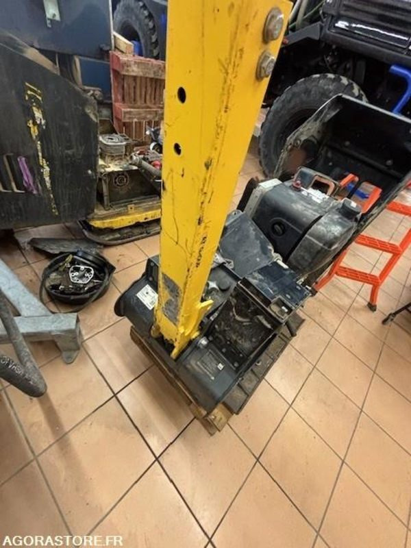LOT DE 2 PLAQUES BOMAG BPR 60/65D/E ET BPR45/55D 2019 ET 2022 - Druga mašina: slika 2 LOT DE 2 PLAQUES BOMAG BPR 60/65D/E ET BPR45/55D 2019 ET 2022 - Druga mašina: slika 2