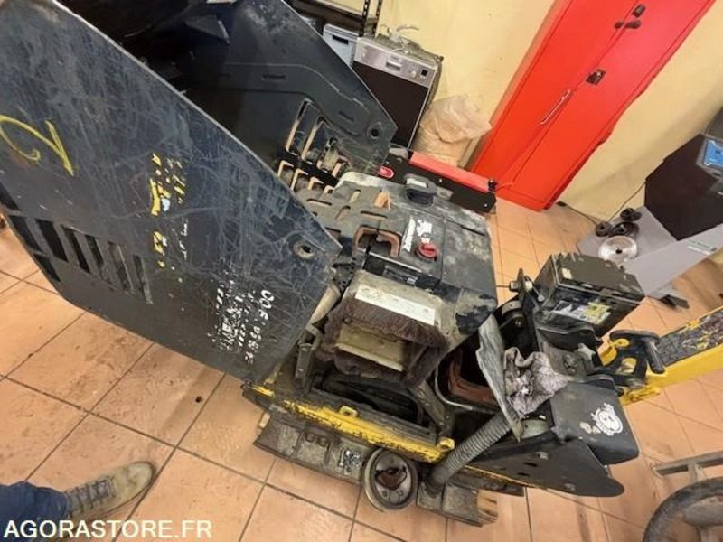 LOT DE 2 PLAQUES BOMAG BPR 60/65D/E ET BPR45/55D 2019 ET 2022 - Druga mašina: slika 4 LOT DE 2 PLAQUES BOMAG BPR 60/65D/E ET BPR45/55D 2019 ET 2022 - Druga mašina: slika 4
