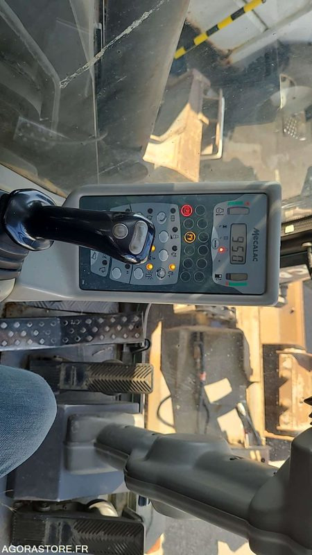 EAU 152 - Pelle hydraulique MECALAC 10 MSX - 2003 - Bager: slika 5 EAU 152 - Pelle hydraulique MECALAC 10 MSX - 2003 - Bager: slika 5