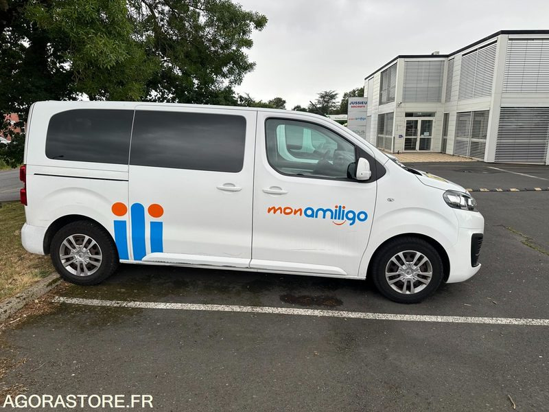 EM-645-ZF - Roulant - VP - 9 Places - Jumpy SPACE TOURER - 210 716 Kms - Minibus, Putnički kombi: slika 1 EM-645-ZF - Roulant - VP - 9 Places - Jumpy SPACE TOURER - 210 716 Kms - Minibus, Putnički kombi: slika 1
