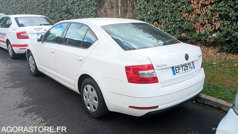 EP-729-TL - Non Roulant - SKODA OCTAVIA - VP - 349 390 Kms - Automobil: slika 3 EP-729-TL - Non Roulant - SKODA OCTAVIA - VP - 349 390 Kms - Automobil: slika 3