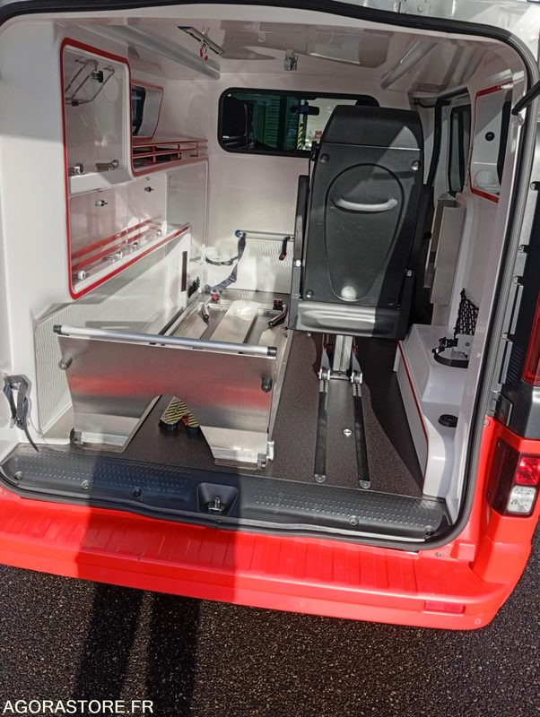 EY-676-MY - Non Roulant - RENAULT TRAFIC - VASP - 321 000 Kms - Vozilo hitne pomoći: slika 5 EY-676-MY - Non Roulant - RENAULT TRAFIC - VASP - 321 000 Kms - Vozilo hitne pomoći: slika 5