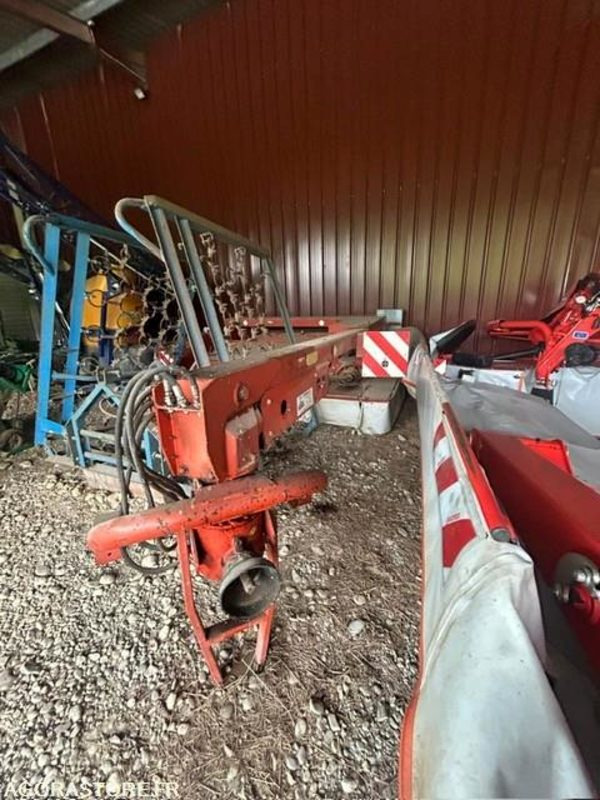 FAUCHEUSE TRAINEE KUHN FC300G 1995 AVEC CONDITIONNEUR - Kosačica: slika 4 FAUCHEUSE TRAINEE KUHN FC300G 1995 AVEC CONDITIONNEUR - Kosačica: slika 4