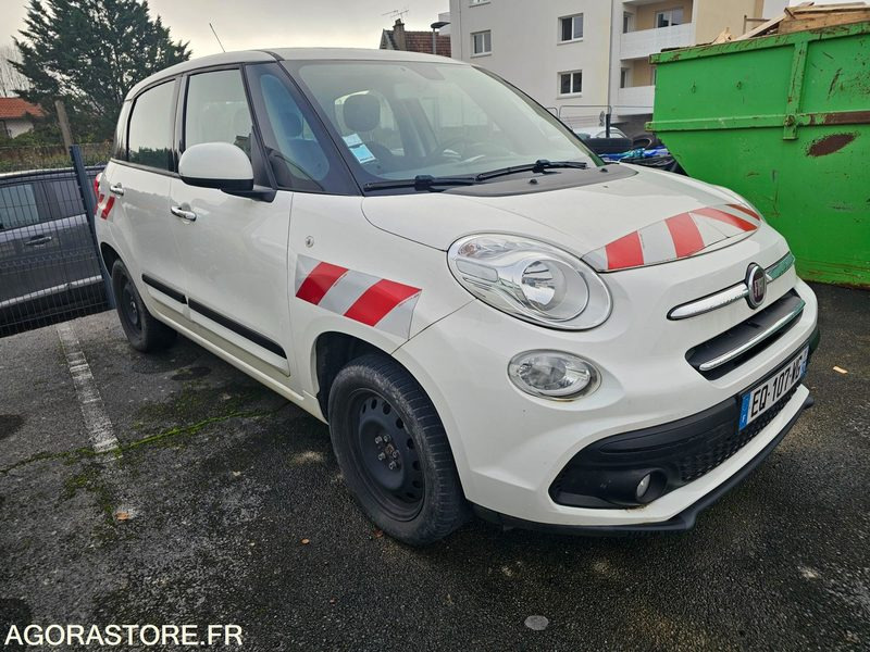 FIAT 500L - 2017 - 61263km - EQ107WG - Automobil: slika 2 FIAT 500L - 2017 - 61263km - EQ107WG - Automobil: slika 2