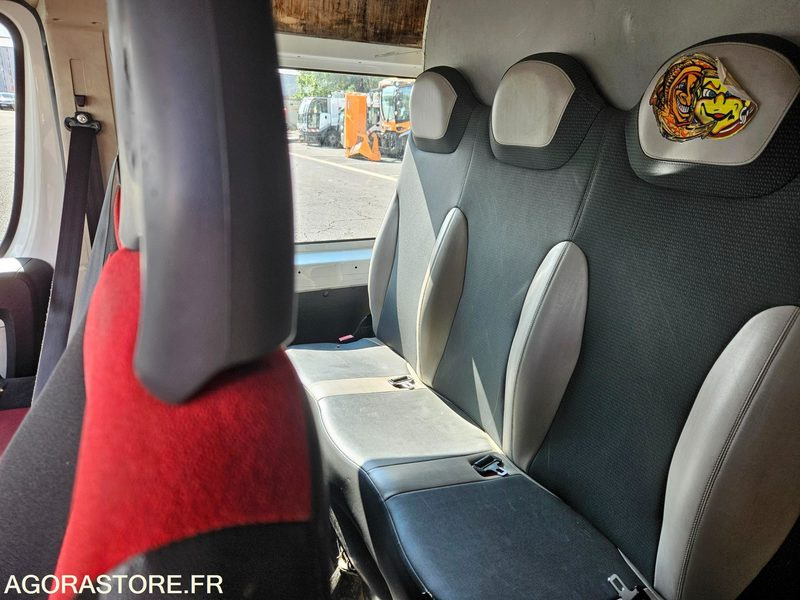 FIAT DUCATO DIESEL - CH-678-JJ - VIN ZAF25000002233515 - Furgon: slika 5 FIAT DUCATO DIESEL - CH-678-JJ - VIN ZAF25000002233515 - Furgon: slika 5