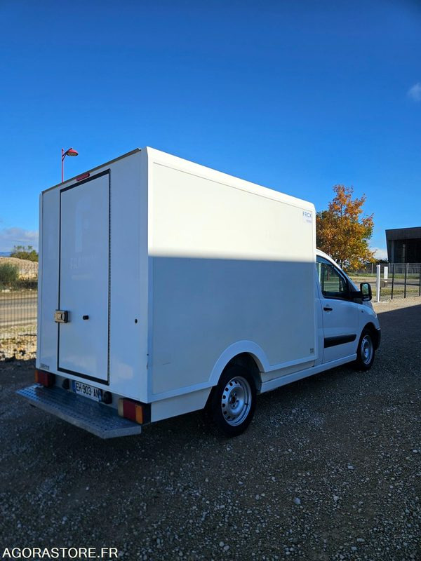 FIAT SCUDO 2.0 130 CAISSE FRIGORIFIQUE FRCX 3 PLACES - Dostavno vozilo hladnjača: slika 4 FIAT SCUDO 2.0 130 CAISSE FRIGORIFIQUE FRCX 3 PLACES - Dostavno vozilo hladnjača: slika 4