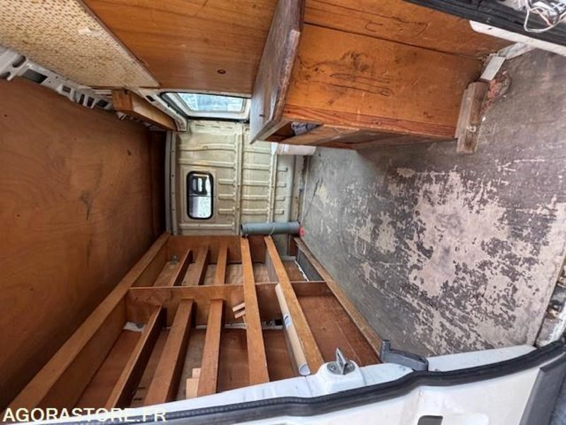 FOURGON CITROEN JUMPER FT30 de 2010 76305kms - Furgon: slika 4 FOURGON CITROEN JUMPER FT30 de 2010 76305kms - Furgon: slika 4