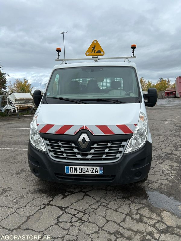 FOURGON RENAULT MASTER BENNE - 3 PLACES - 2014 / 207 458 KM (00947-M23950) - Dostavno vozilo istovarivač: slika 5 FOURGON RENAULT MASTER BENNE - 3 PLACES - 2014 / 207 458 KM (00947-M23950) - Dostavno vozilo istovarivač: slika 5