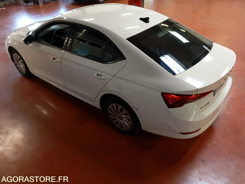 FY-185-TK - Non Roulant - PP - SKODA OCTAVIA - VP - 220 708 Kms - Automobil: slika 2 FY-185-TK - Non Roulant - PP - SKODA OCTAVIA - VP - 220 708 Kms - Automobil: slika 2