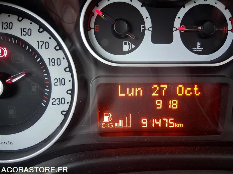 Fiat 500 L GNV POPSTAR - Automobil: slika 2 Fiat 500 L GNV POPSTAR - Automobil: slika 2