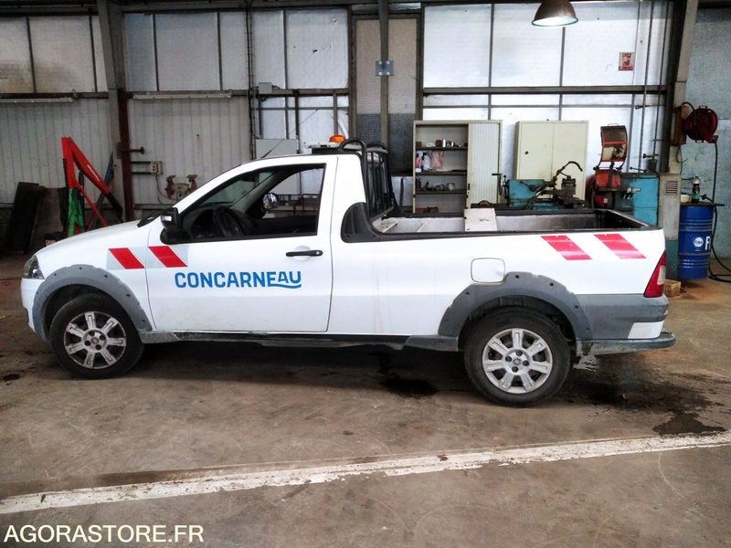 Dostavno vozilo istovarivač Fiat strada pick-up: slika 1