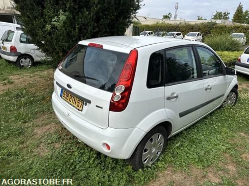 Ford Fiesta - 938BTN57 - Automobil: slika 4 Ford Fiesta - 938BTN57 - Automobil: slika 4
