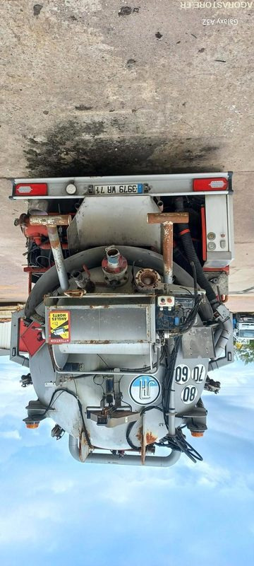 HYDROCUREUR RENAULT HUWER 26T 3979WR71 (vente uniquement Export) - Vakuumska cisterna: slika 1 HYDROCUREUR RENAULT HUWER 26T 3979WR71 (vente uniquement Export) - Vakuumska cisterna: slika 1