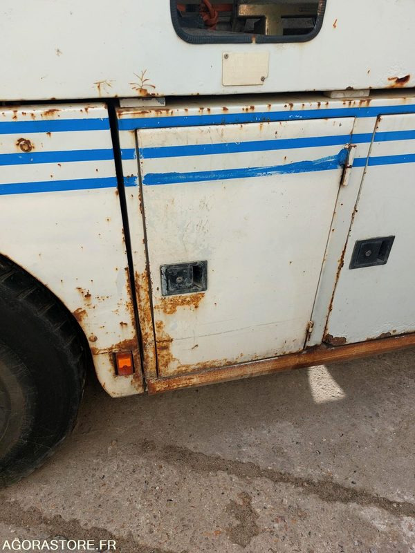 HYDROCUREUR RIVARD / RENAULT DC240 - 358888 KMS - ROULANT - EN L'ETAT - Vakuumska cisterna: slika 5 HYDROCUREUR RIVARD / RENAULT DC240 - 358888 KMS - ROULANT - EN L'ETAT - Vakuumska cisterna: slika 5