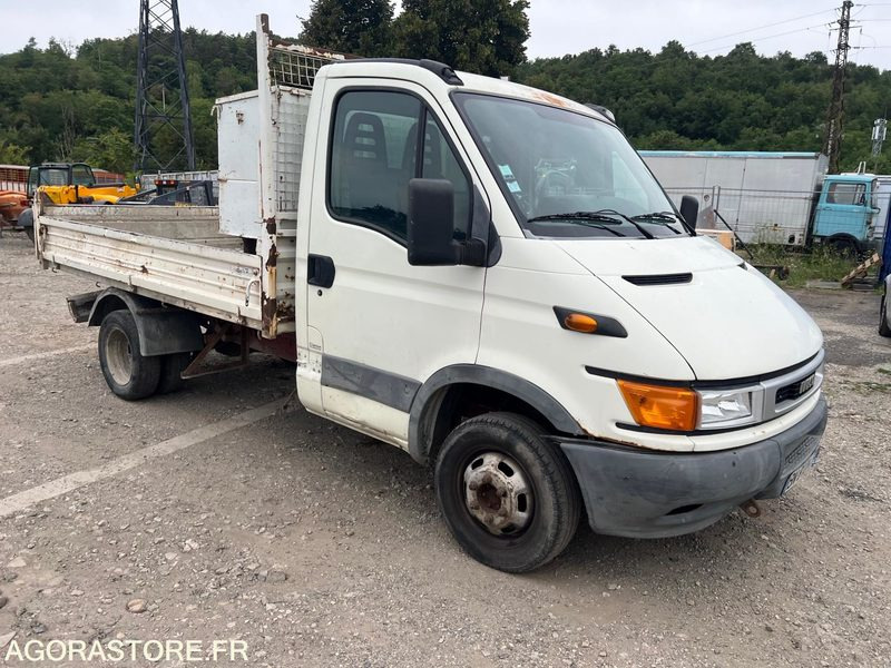 IVECO BENNE 35C12 - Dostavno vozilo istovarivač: slika 1 IVECO BENNE 35C12 - Dostavno vozilo istovarivač: slika 1