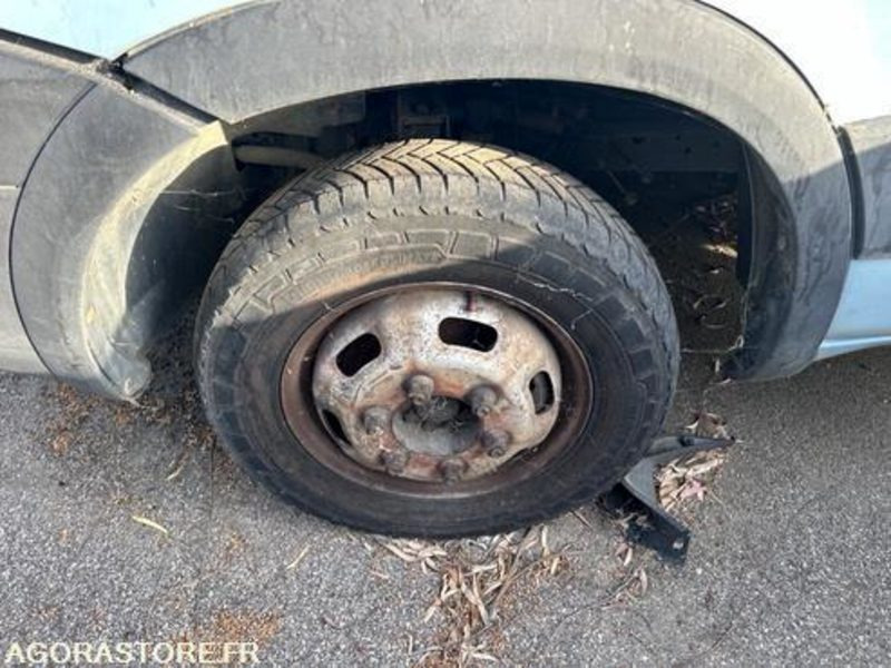 IVECO DAILY - 2010 - 156734KM - AN595DJ - Furgon: slika 4 IVECO DAILY - 2010 - 156734KM - AN595DJ - Furgon: slika 4