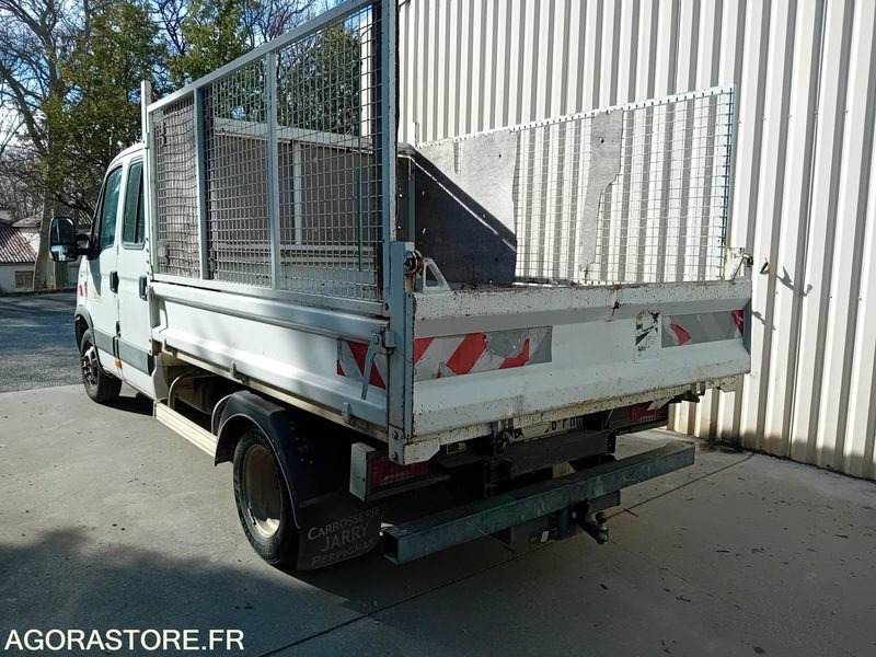 IVECO DAILY 35C15 BENNE 7 PLACES - Dostavno vozilo istovarivač: slika 3 IVECO DAILY 35C15 BENNE 7 PLACES - Dostavno vozilo istovarivač: slika 3