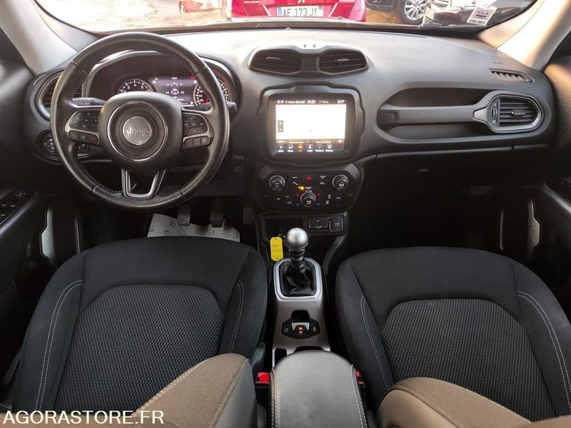 JEEP RENEGADE - SUVSUV: slika 2 JEEP RENEGADE - SUVSUV: slika 2